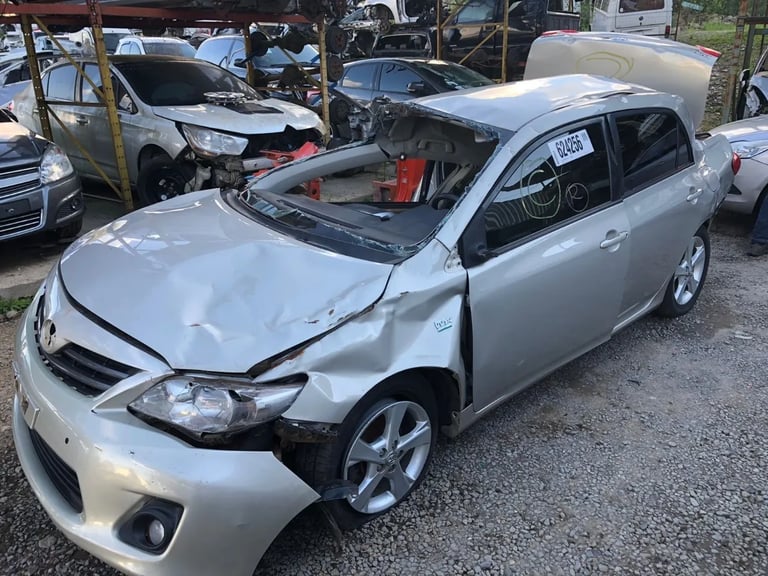 Sucata Toyota Corolla 2.0 2013